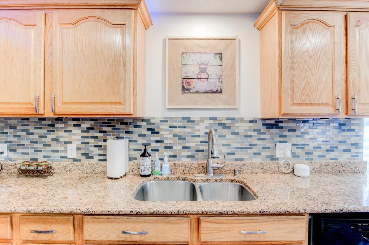 Modern Private Whole Unit 4 Bedroom Guest Suite King Bed Salt Lake City Bagian luar foto