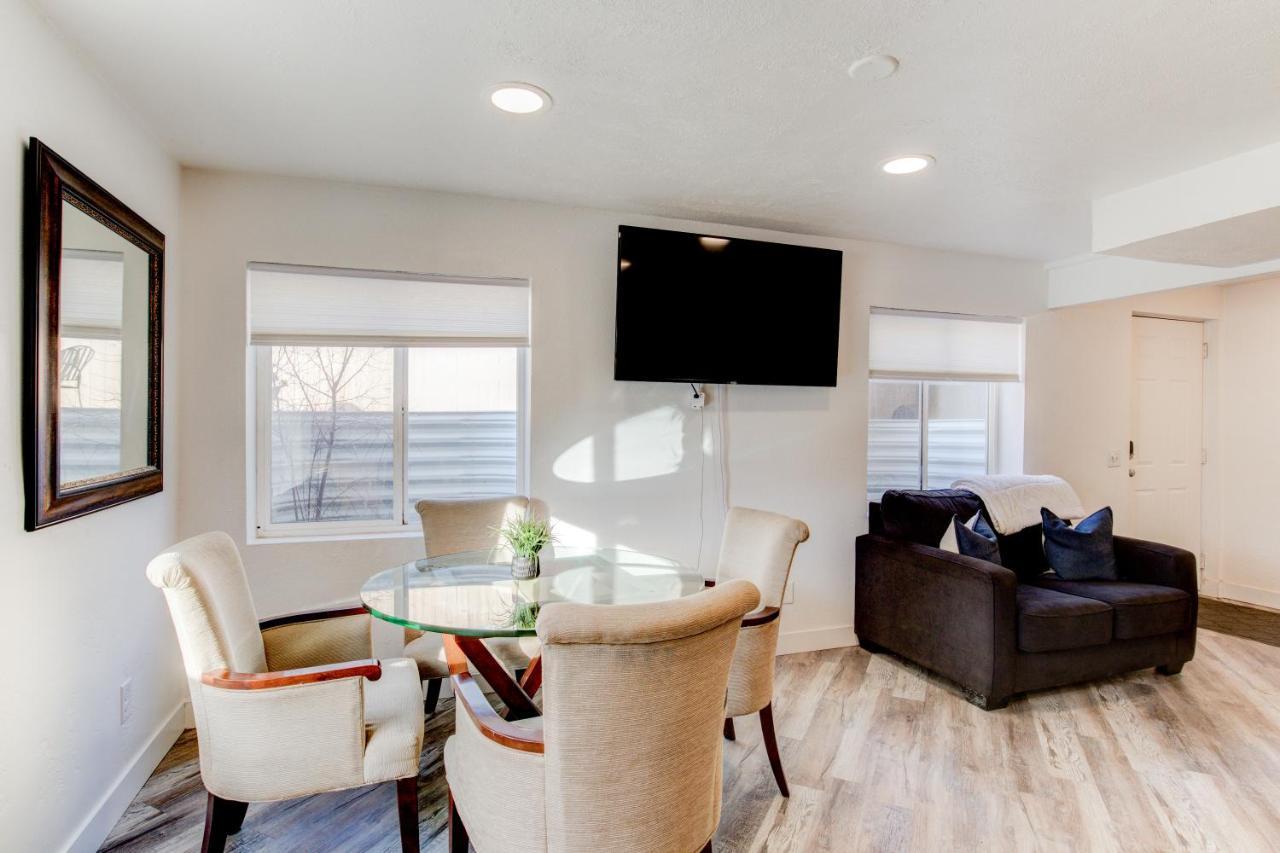 Modern Private Whole Unit 4 Bedroom Guest Suite King Bed Salt Lake City Bagian luar foto