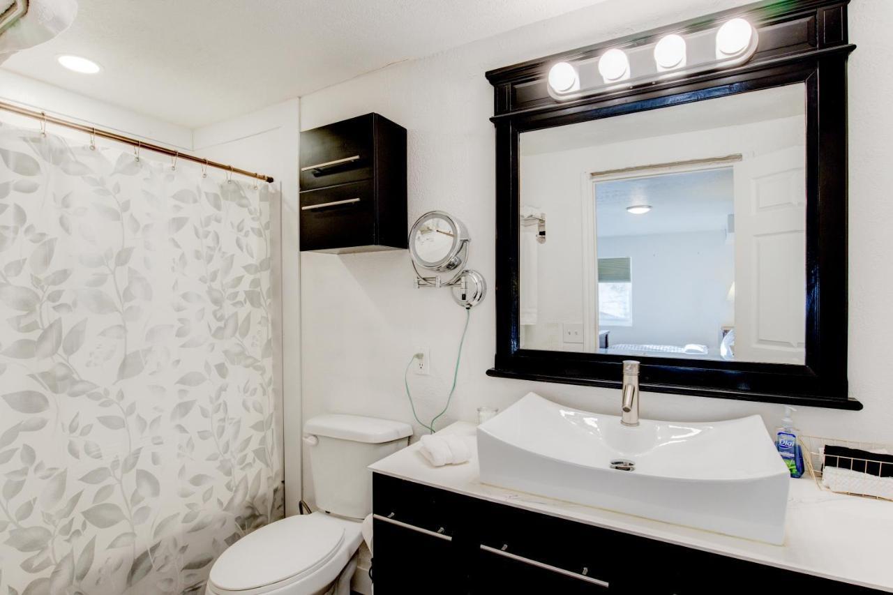 Modern Private Whole Unit 4 Bedroom Guest Suite King Bed Salt Lake City Bagian luar foto