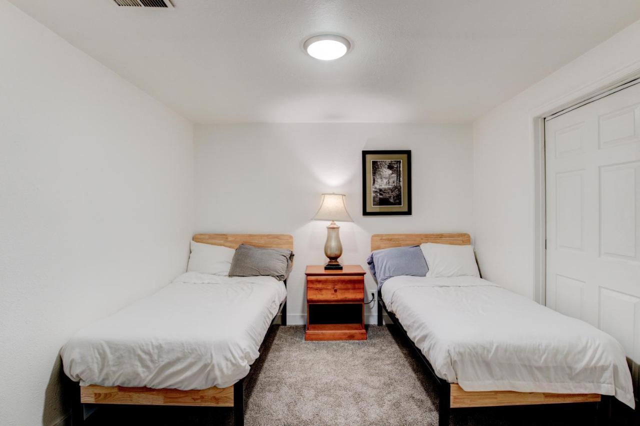 Modern Private Whole Unit 4 Bedroom Guest Suite King Bed Salt Lake City Bagian luar foto