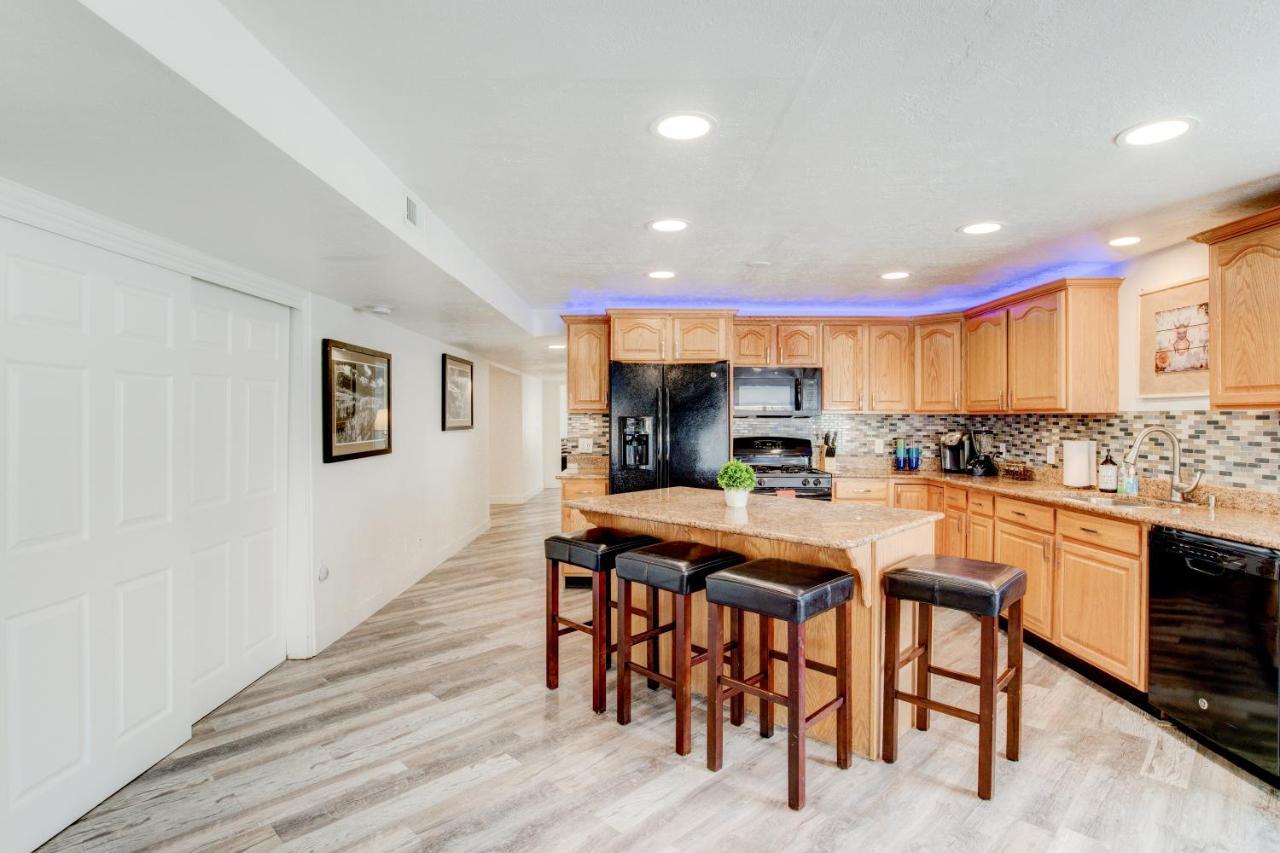 Modern Private Whole Unit 4 Bedroom Guest Suite King Bed Salt Lake City Bagian luar foto