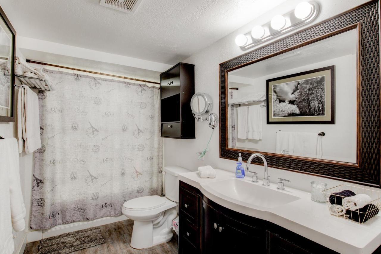Modern Private Whole Unit 4 Bedroom Guest Suite King Bed Salt Lake City Bagian luar foto